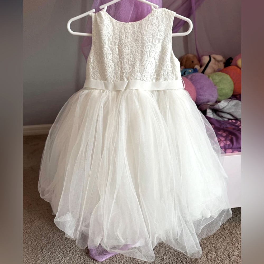 David’s Bridal Flower Girl Dress 18months